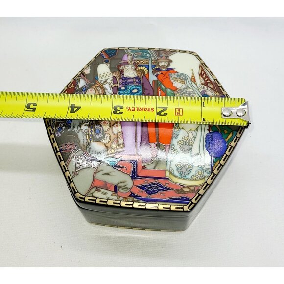 Heinrich Villeroy & Boch Russian Fairy Tale Hexagonal Trinket "The Snow Maiden" - Picture 5 of 6